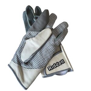 Russell ArmorTac Speed Gloves Football Adult Medium Gray Receiver Running Back